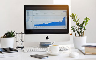 越临近越紧张：网球巡回赛淘汰赛临场变数：定位球突然成了分歧点